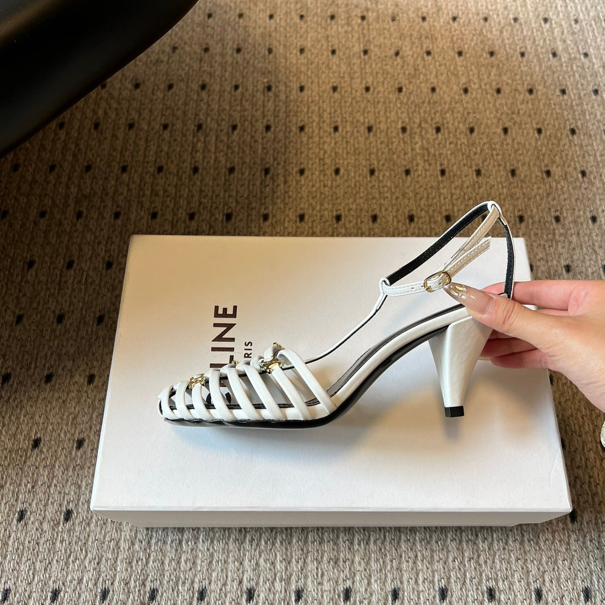 CEL HEELS
