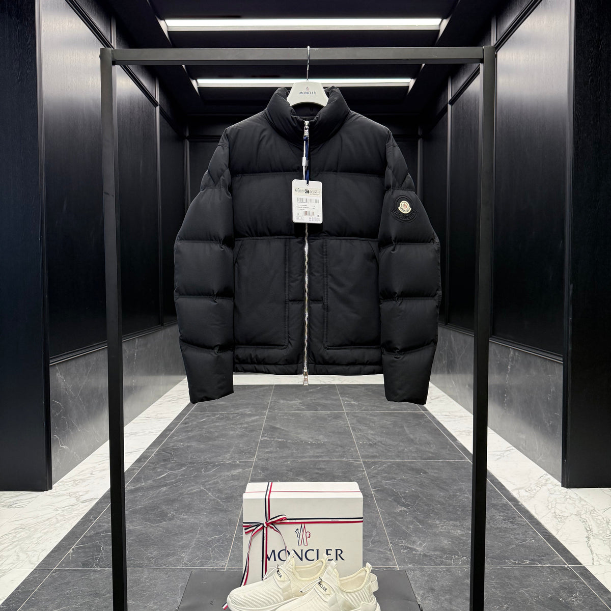 MONC DIYA JACKET