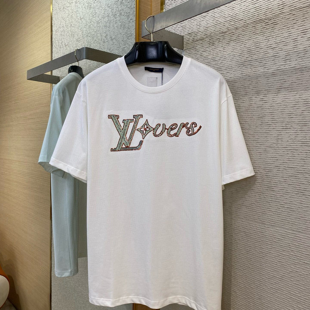 LOU T-SHIRT