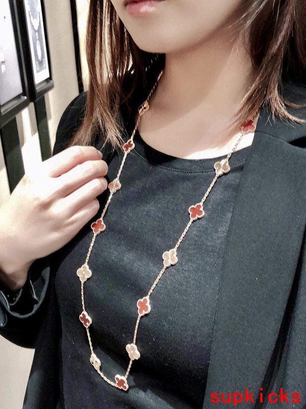 Van Cleef & Arples Jewelry