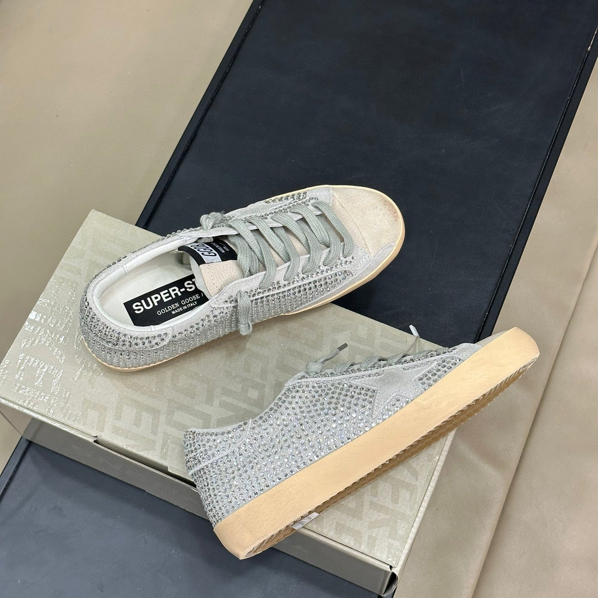 GOLDEN G TRAINERS