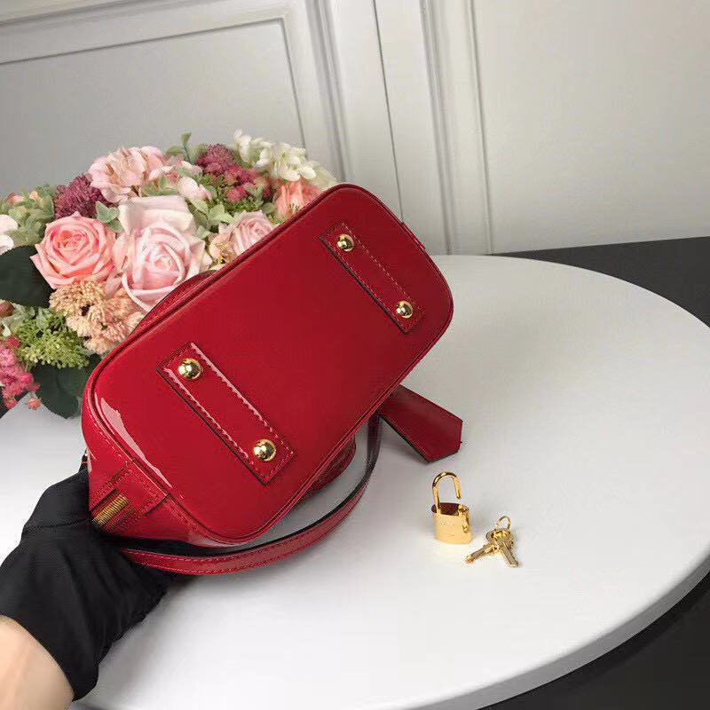 LOV2 Bags - Luxurious Bags  564