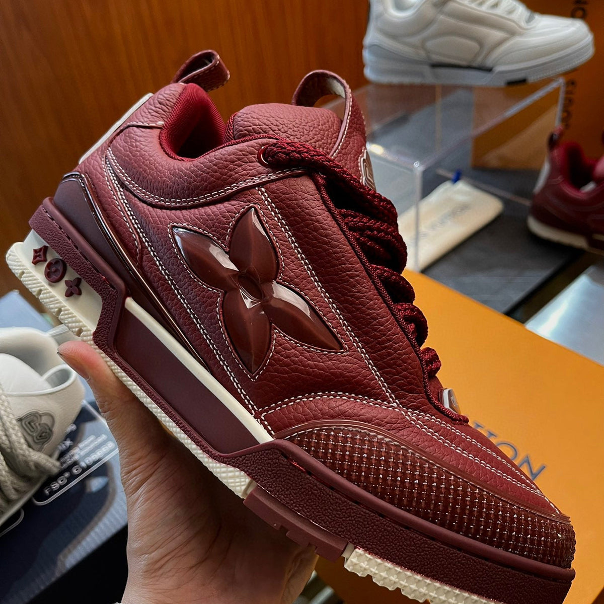 LOU TRAINERS
