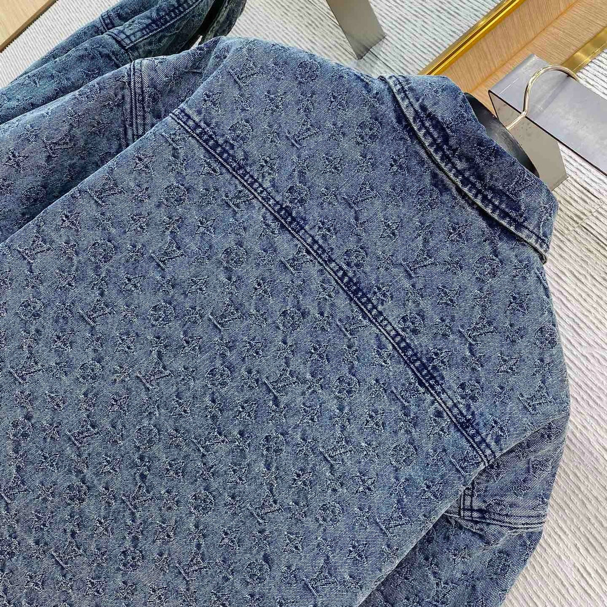 LOU DENIM SHIRT