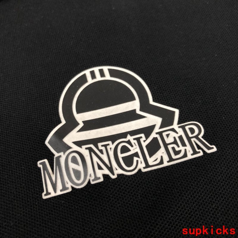 Moncler Luxury Cloth