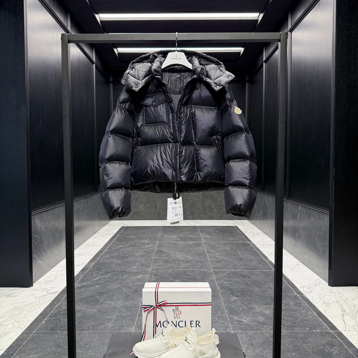 MONC EREA JACKET