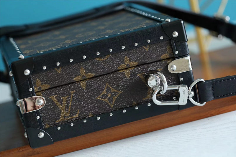 I W Fashion Lu-Vi bags - 10122
