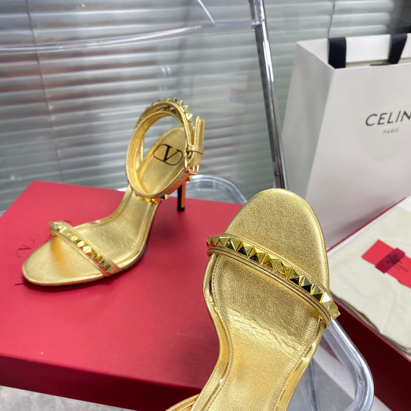 Valentino GARAVANI Luxury Shoes