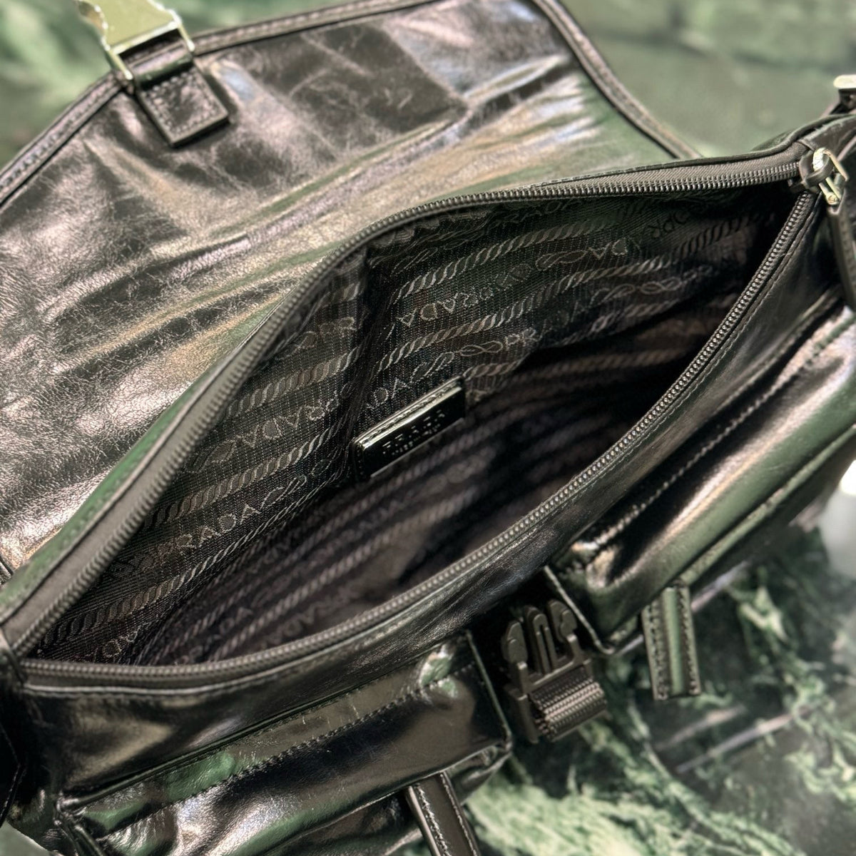 PD LEATHER SHOULDER BAG