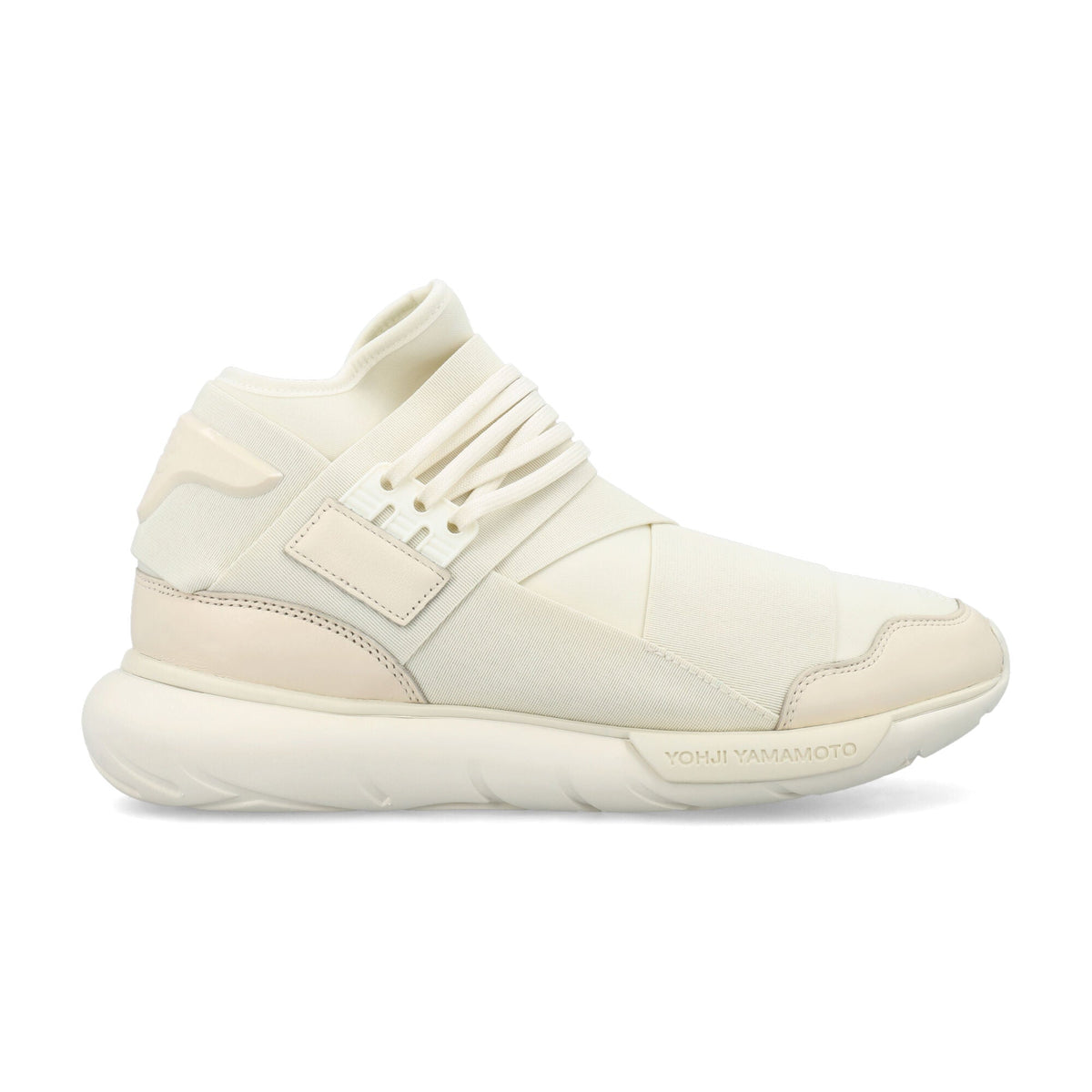 QASA SNEAKERS