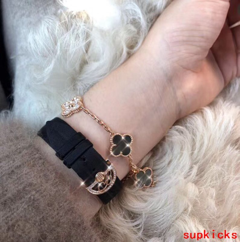 Van Cleef & Arples Jewelry