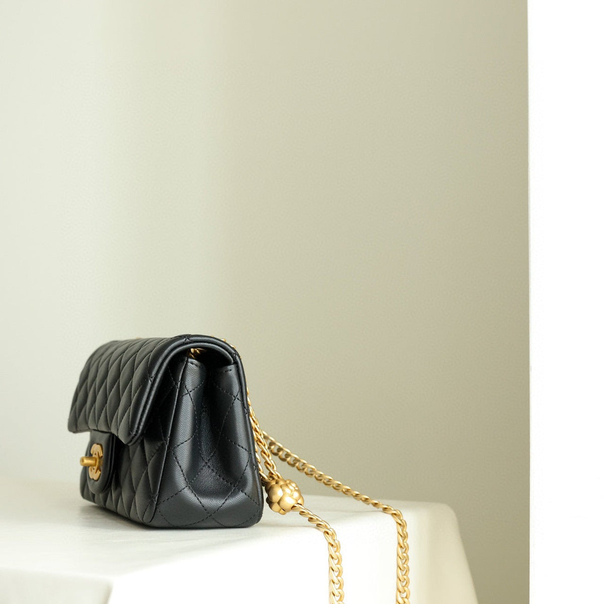 CC CLASSIC FLAP MINI BAG