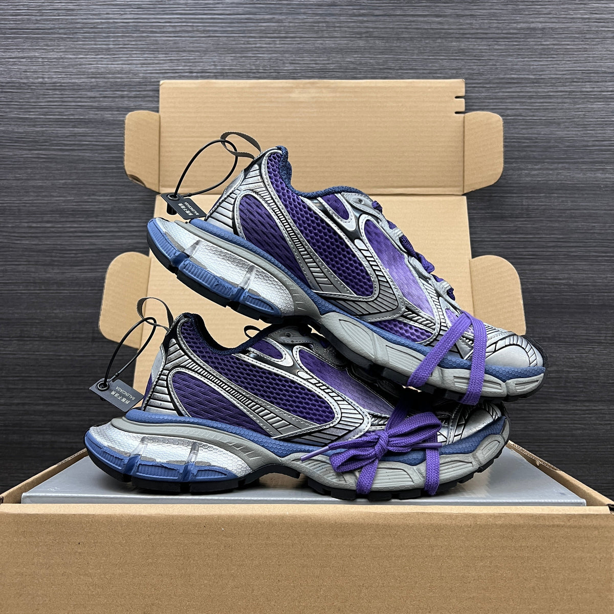 BAL 3XL TRAINERS