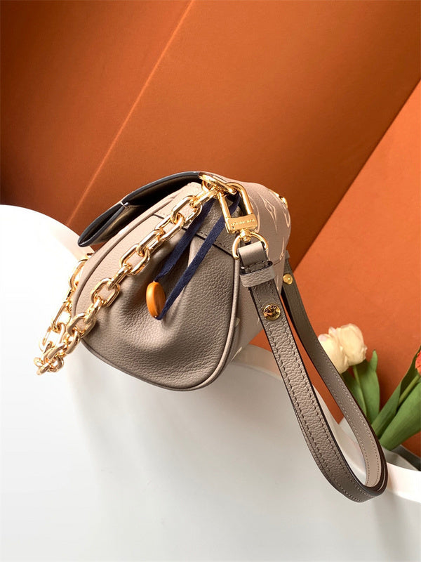 PHA - LOV Bags - 535