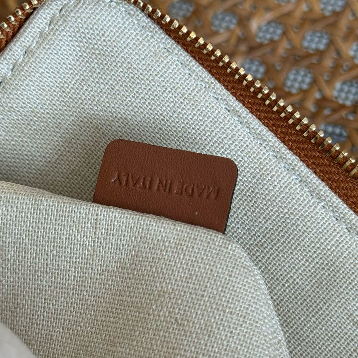 CEL SMALL POUCH WITH STRAP