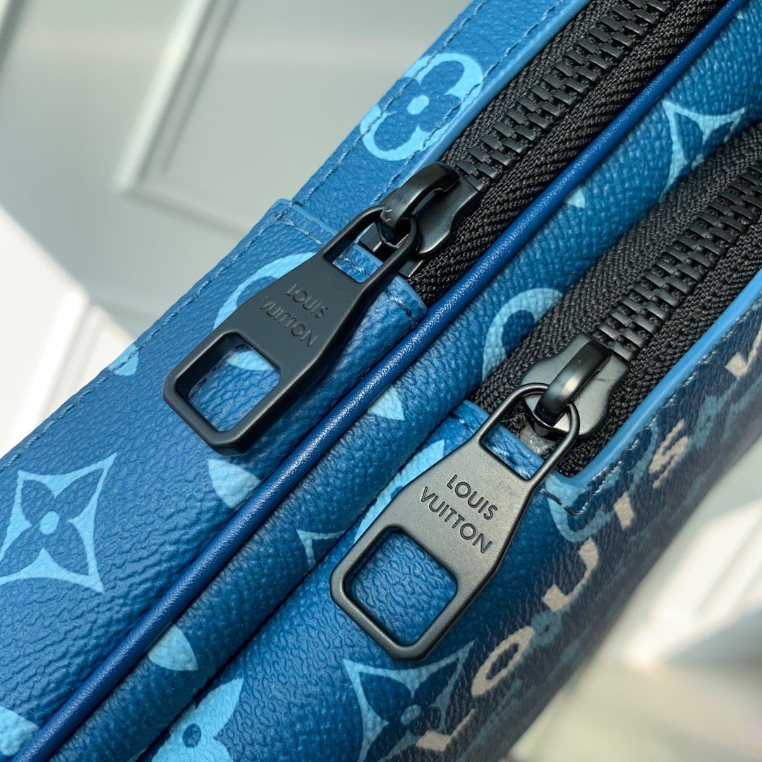 LOU NM AVENUE SLINGBAG