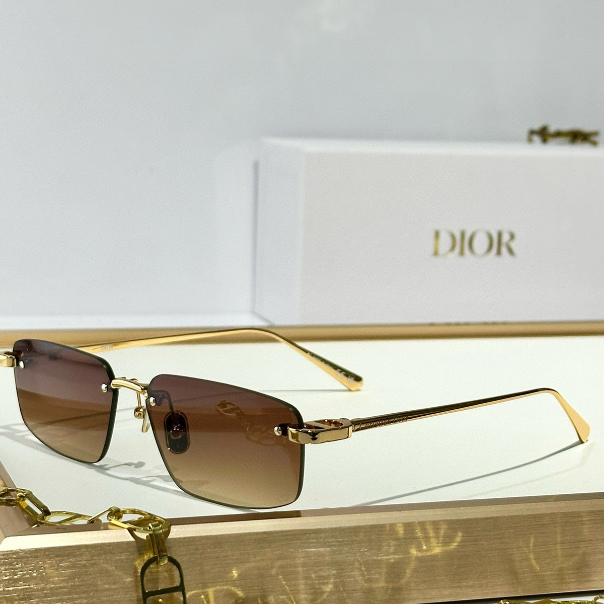 CD SUNGLASSES