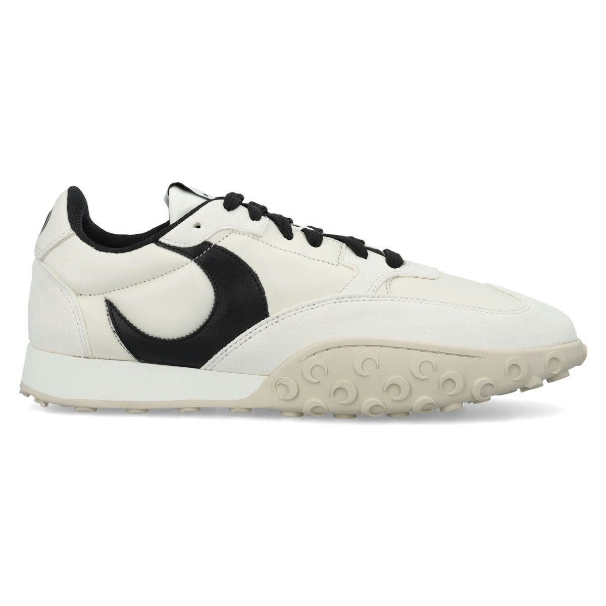 LOW-TOP MOON SNEAKER
