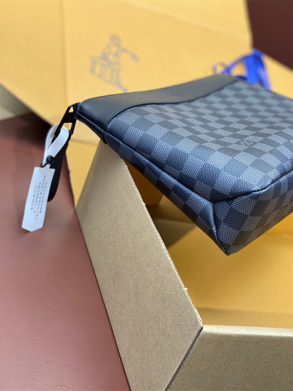 PHA - LOV Bags - 074