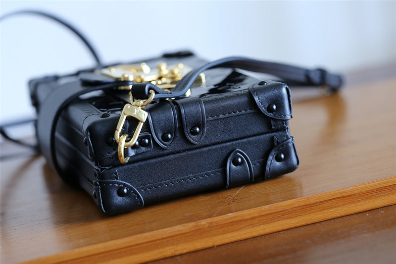 I W Fashion Lu-Vi bags - 8227