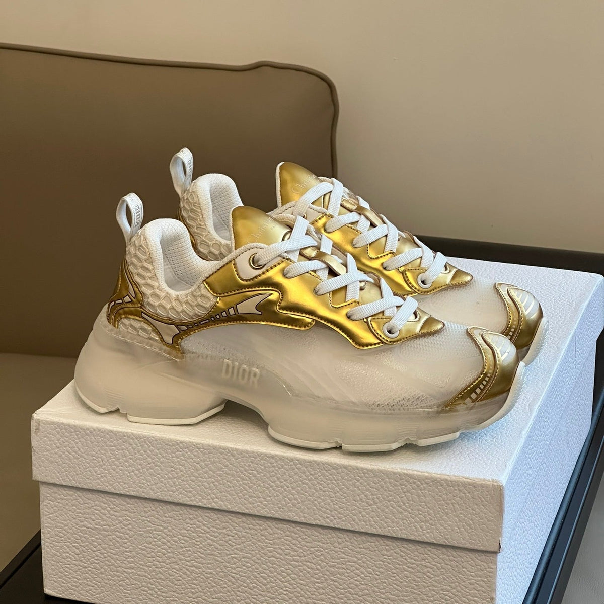 CD VIBE SNEAKERS