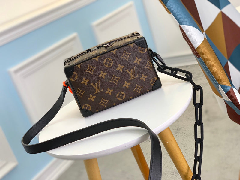 I W Fashion Lu-Vi bags - 17082