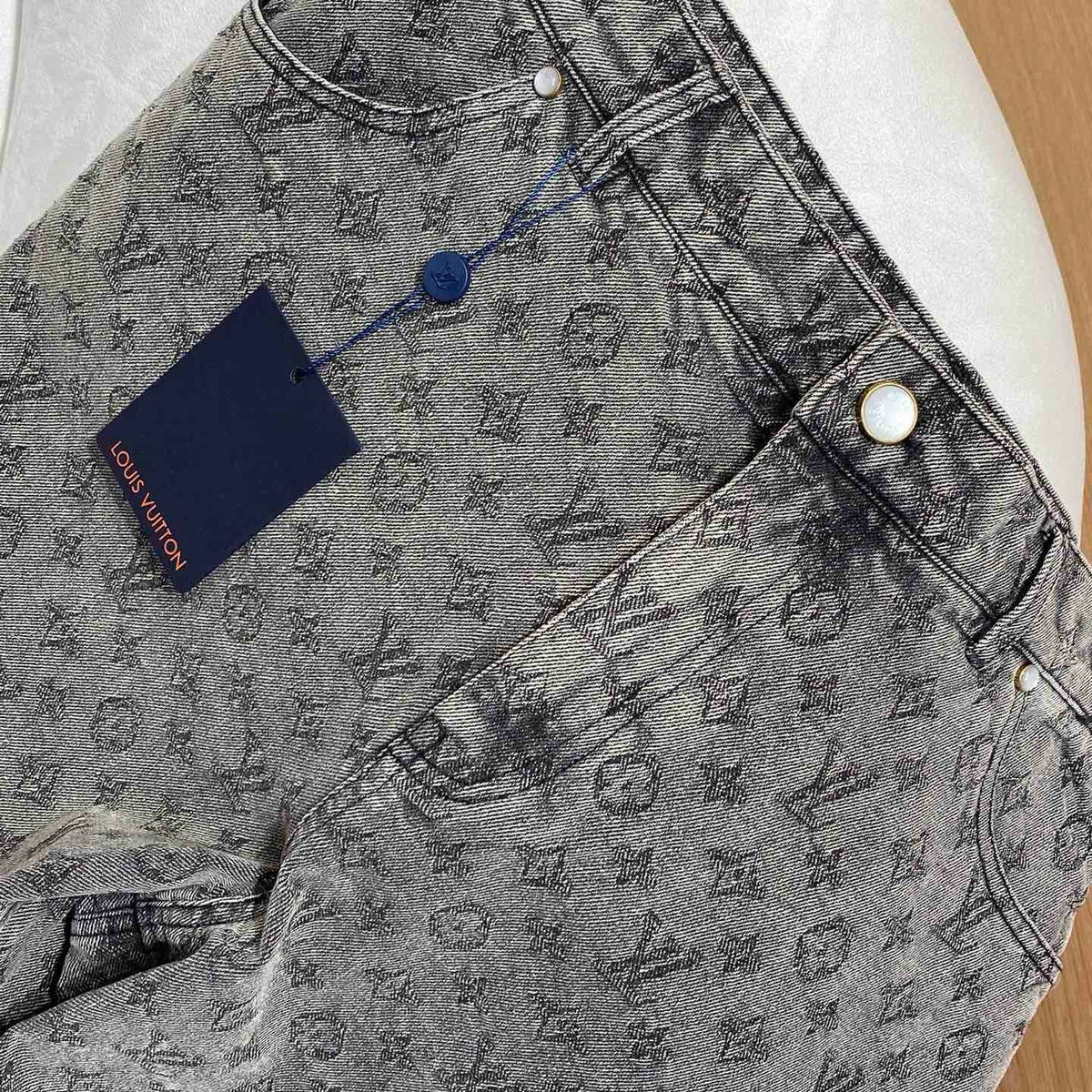 LOU DENIM SHORTS