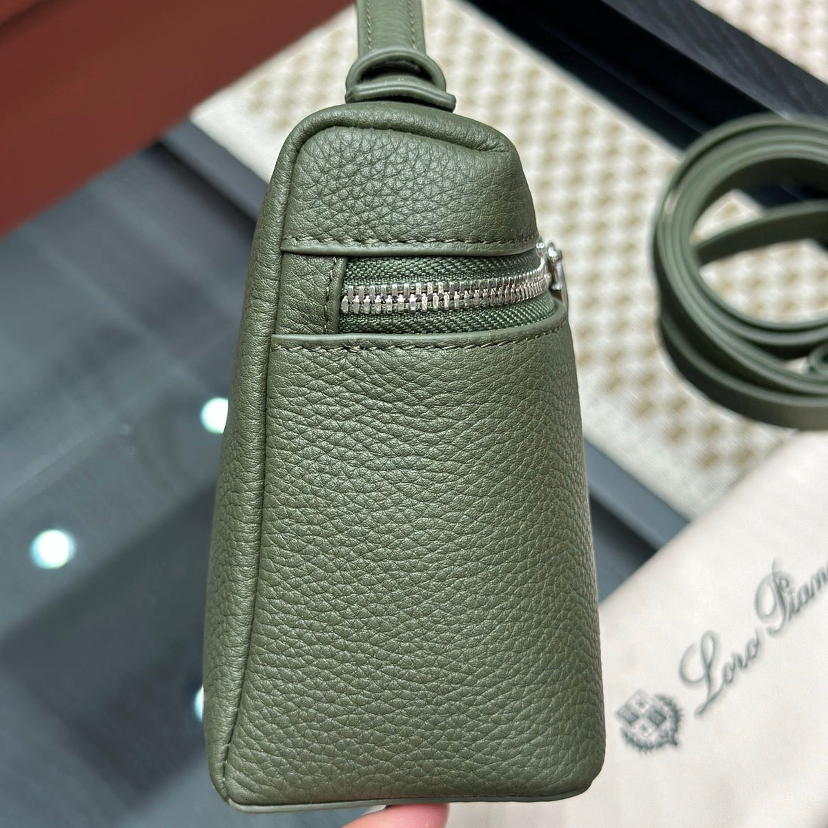 LORO P EXTRA POCKET L19 BAG
