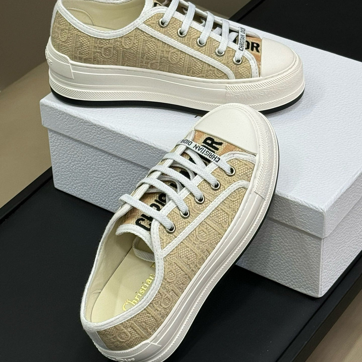 CD PLATFORM SNEAKER