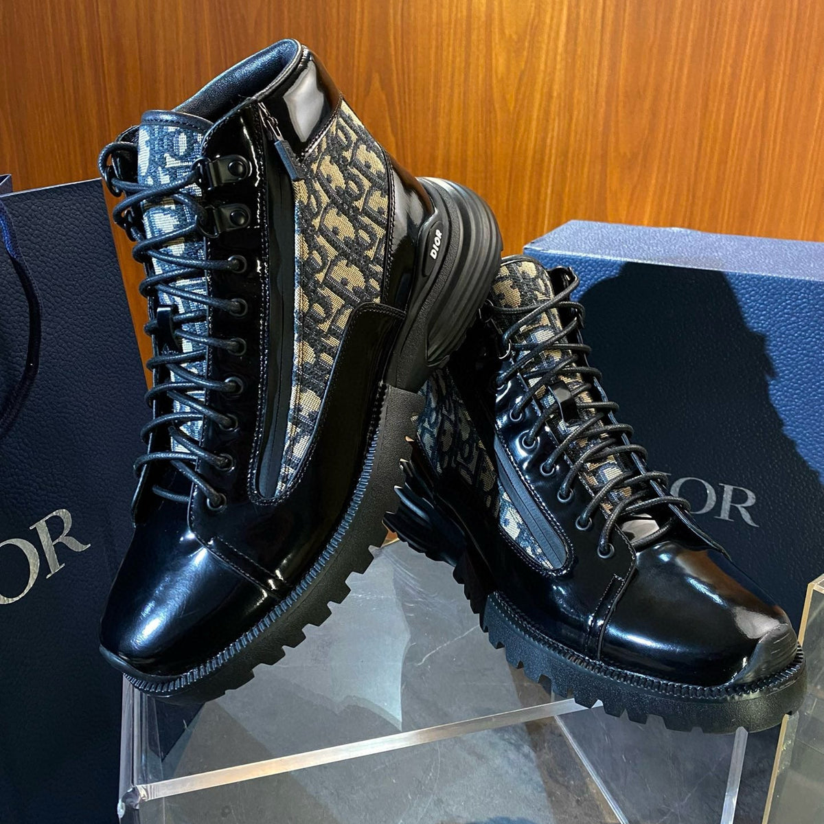 CD COMBAT BOOTS