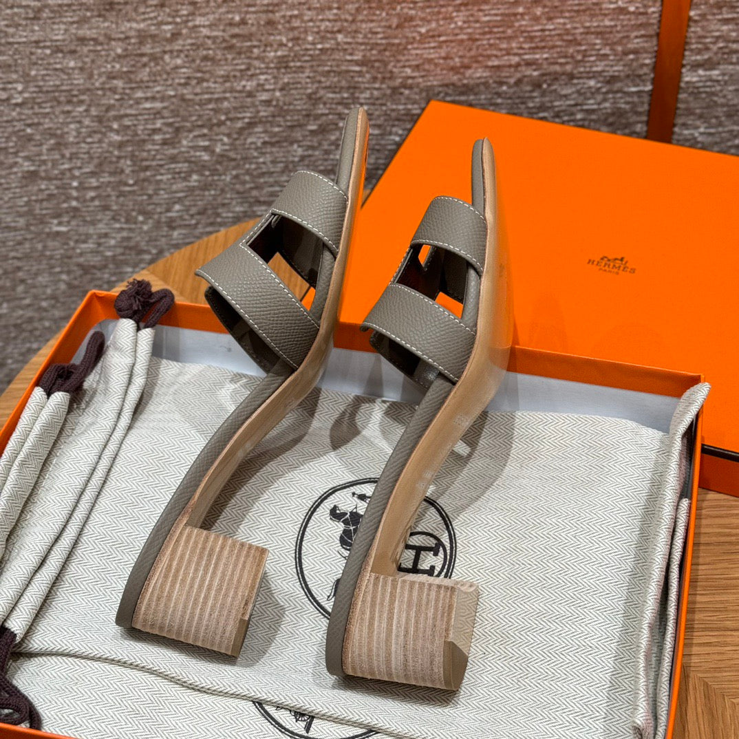 HERM OASIS SANDALS