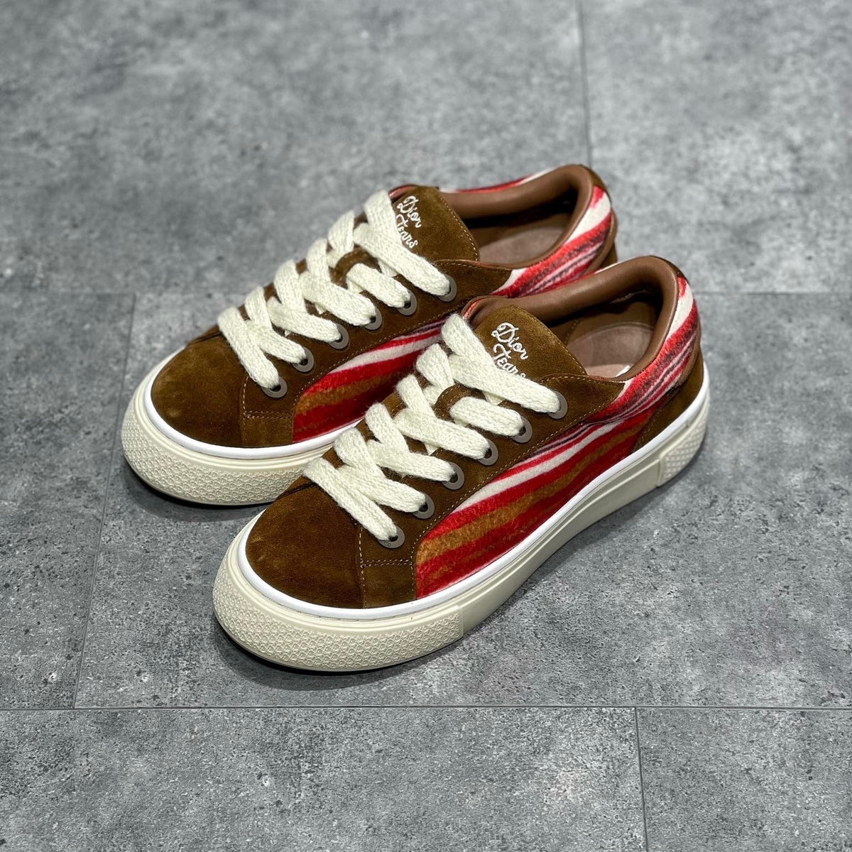 CD B33 SNEAKER