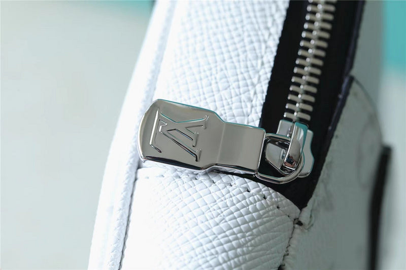 I W Fashion Lu-Vi bags - 9897