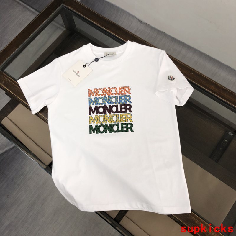 Moncler Luxury Cloth