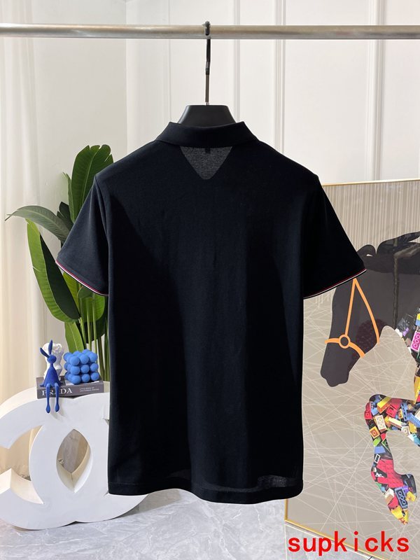 Moncler Luxury Cloth