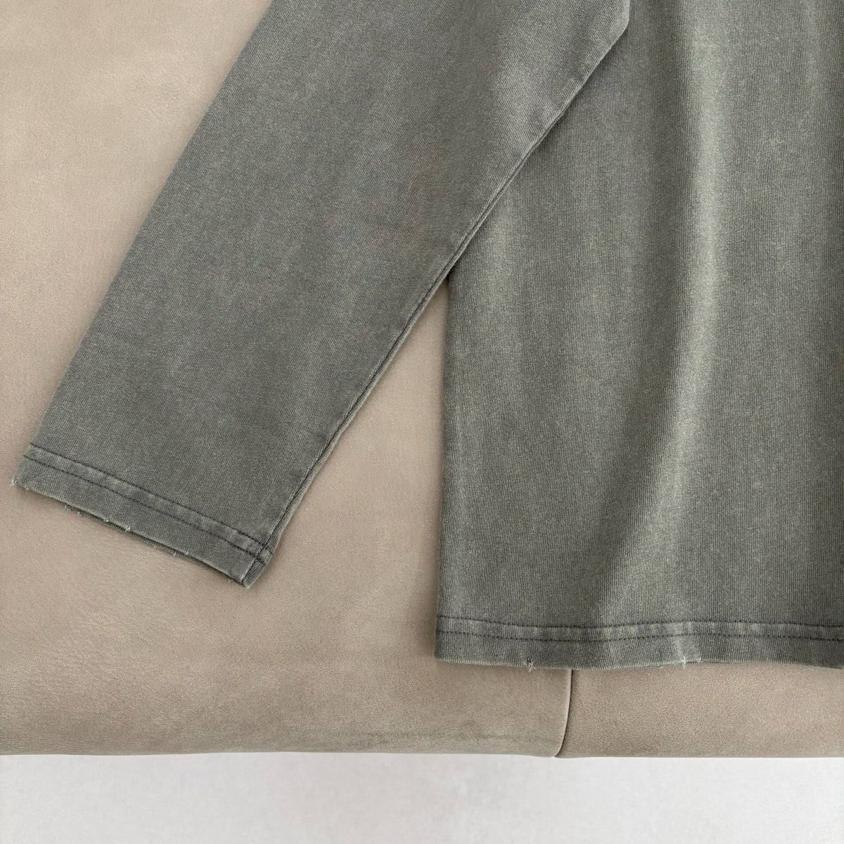 ACNE T-SHIRT