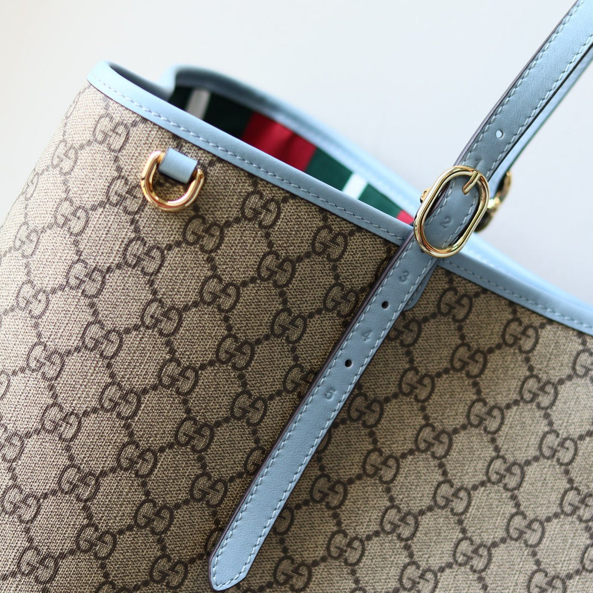 GG EMBLEM MAXI TOTE BAG