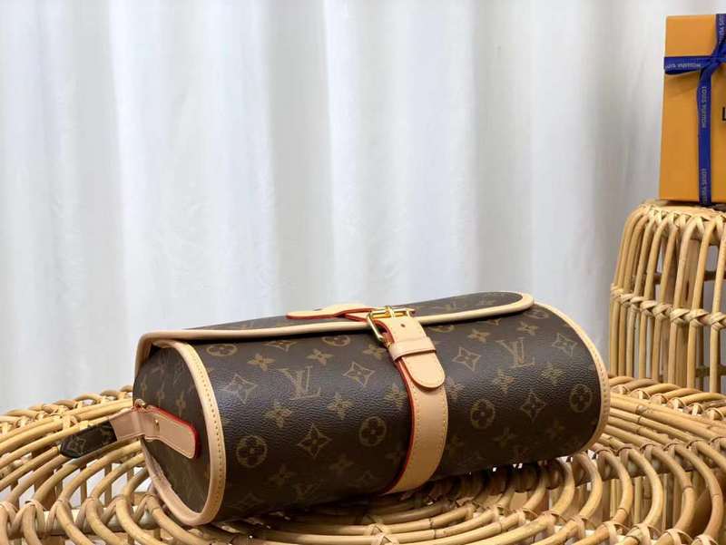 LOV2 Bags - Luxurious Bags  435