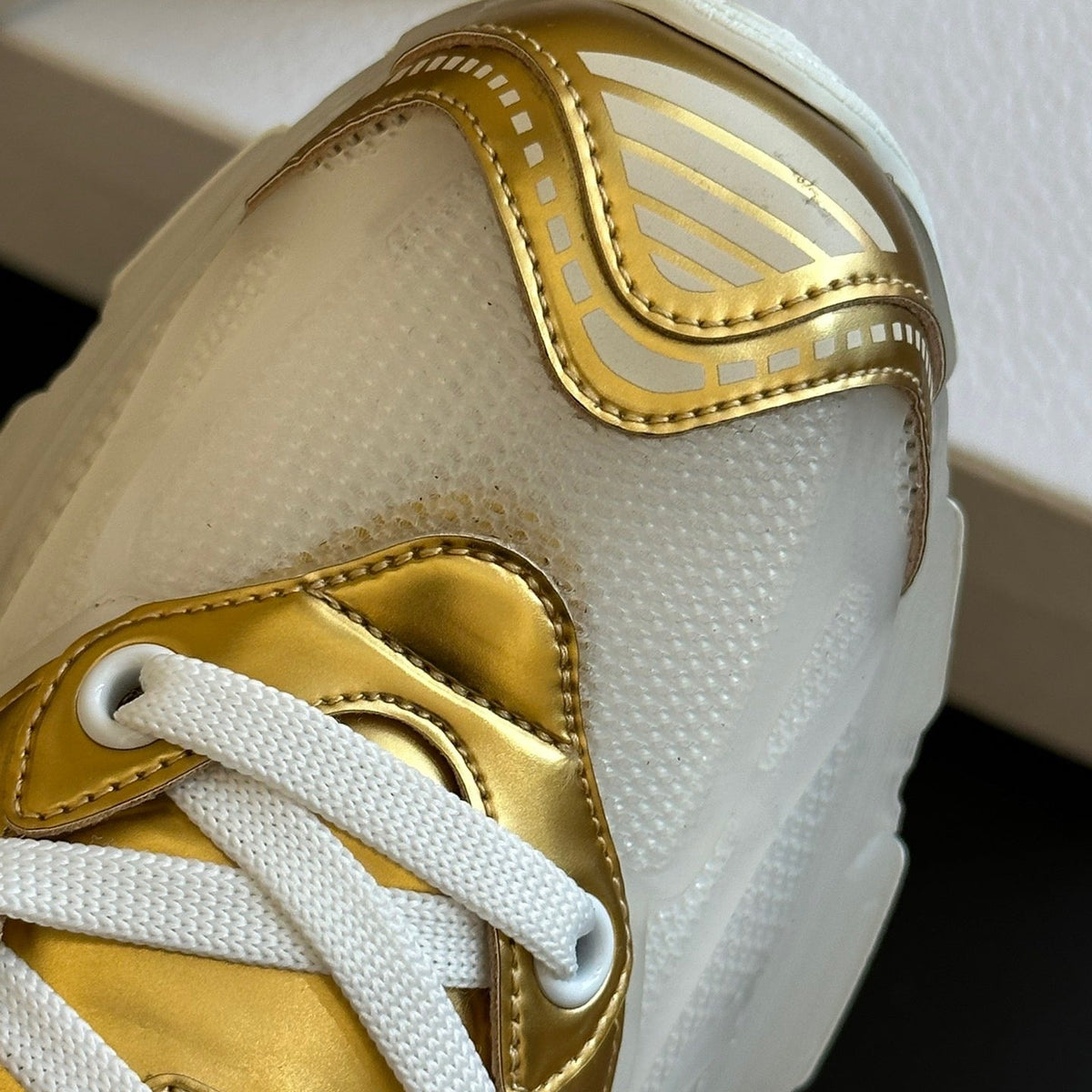 CD VIBE SNEAKERS