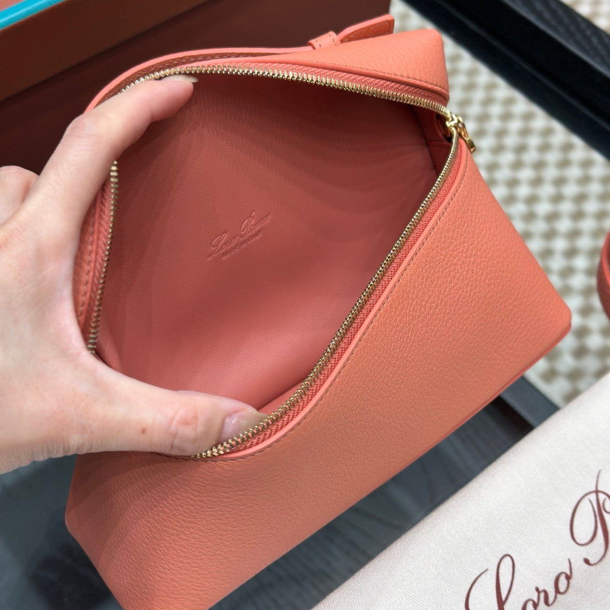 LORO P EXTRA POCKET L19 BAG