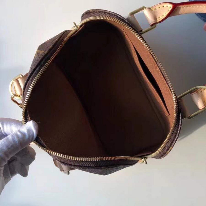 I W Fashion Lu-Vi bags - 17625