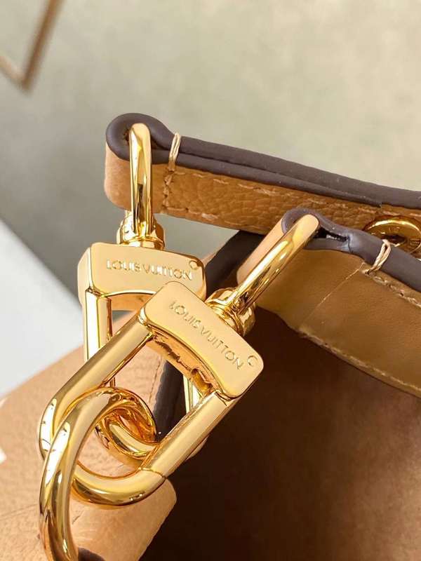 LOV2 Bags - Luxurious Bags  500