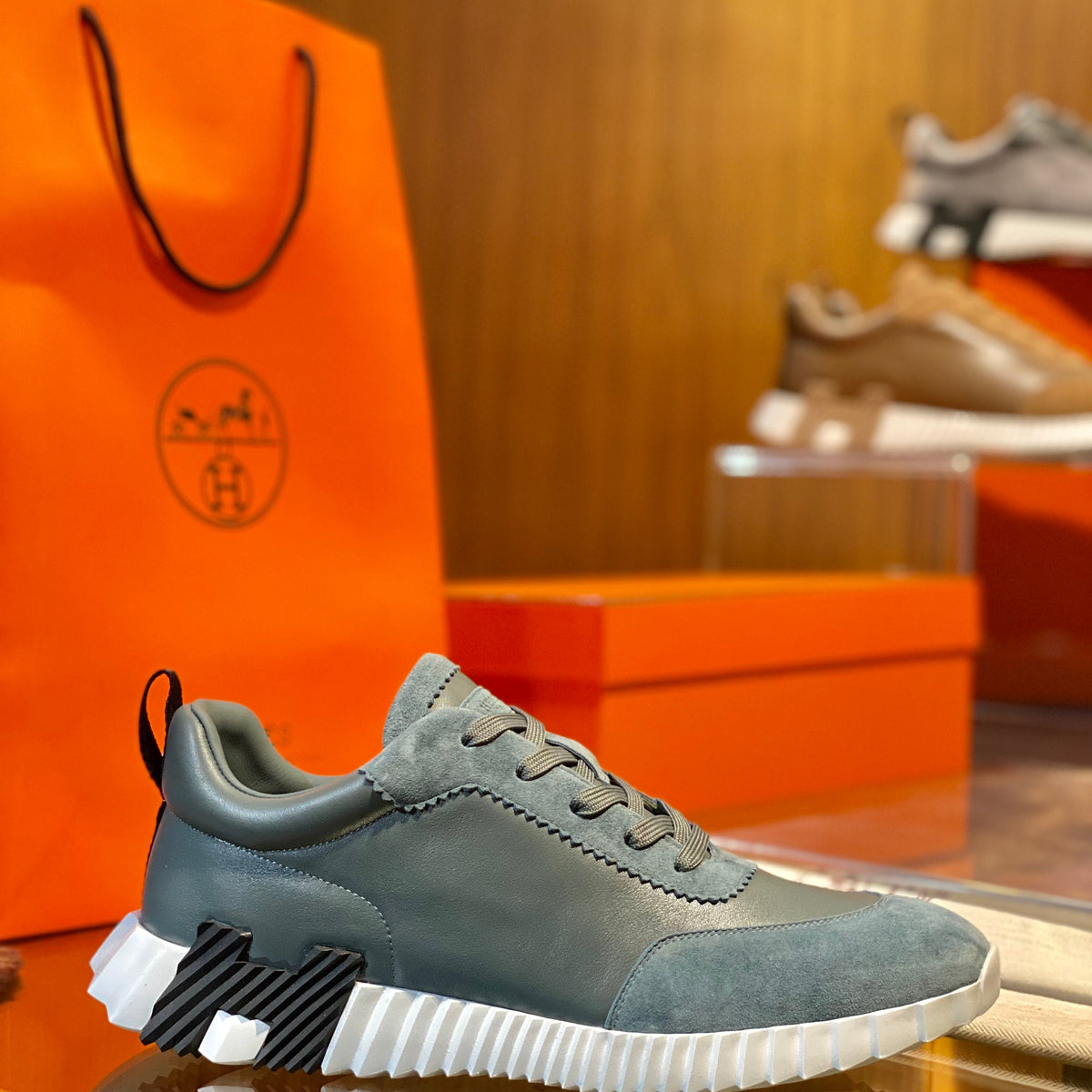 HERM BOUNCING SNEAKERS