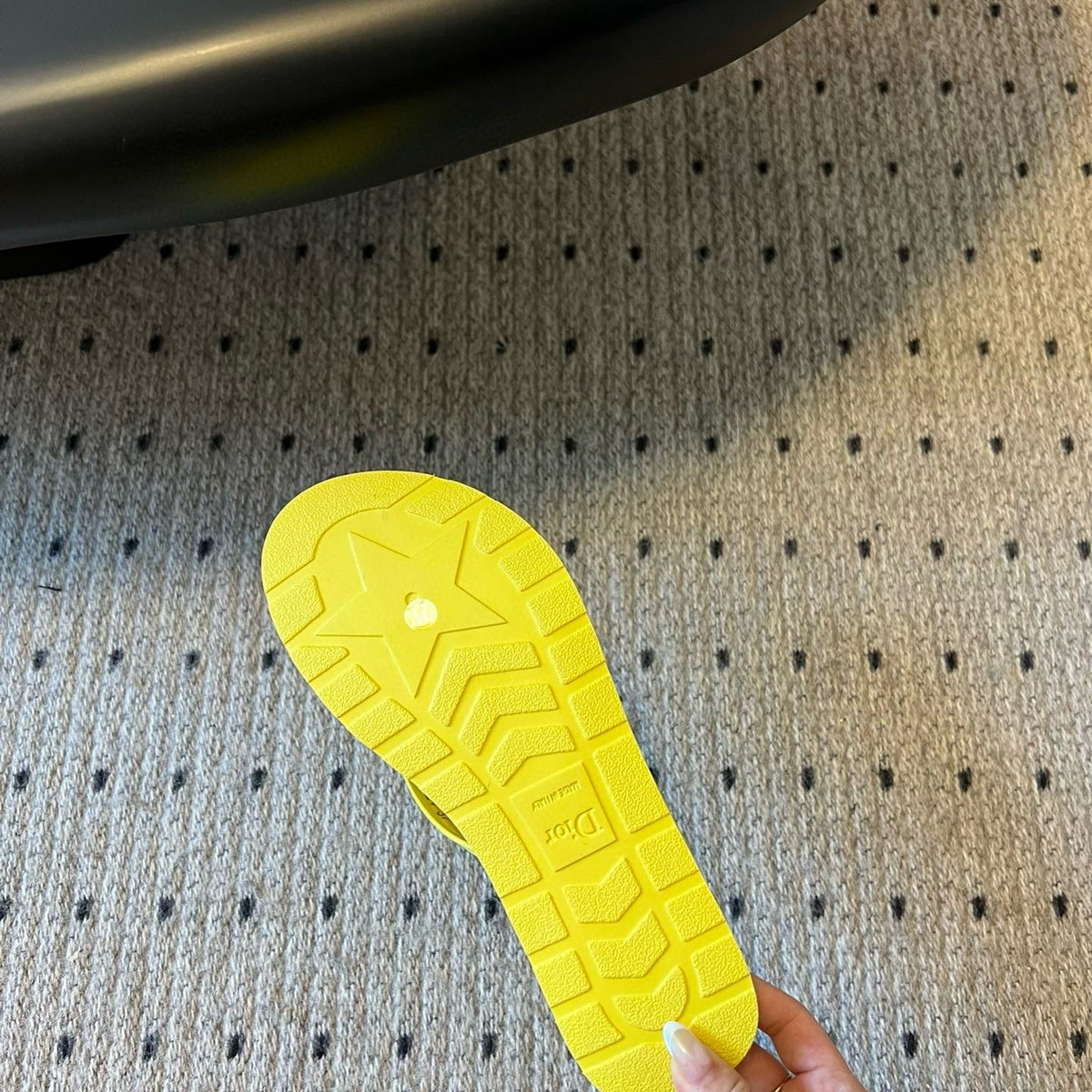 CD THONG SANDAL