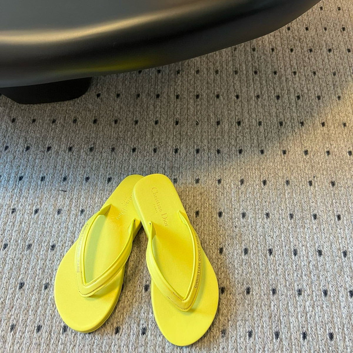 CD THONG SANDAL