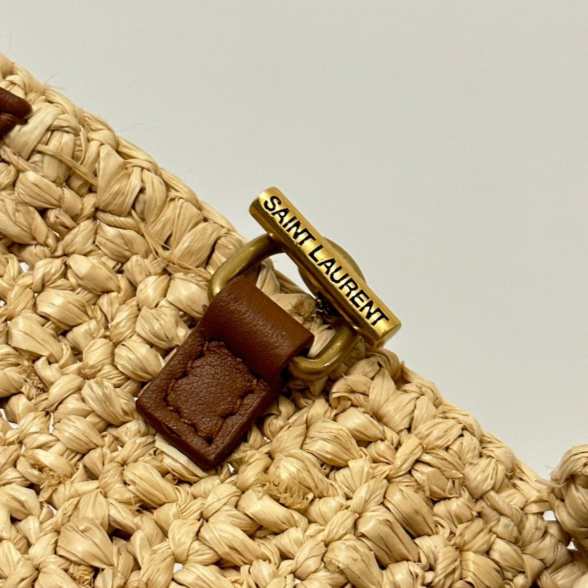 SL ICARE IN RAFFIA BAG