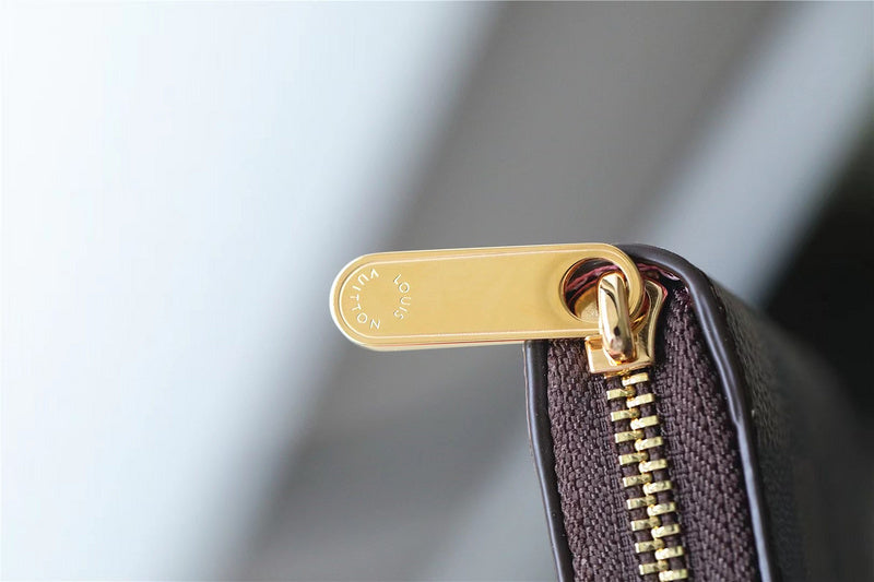 I W Fashion Lu-Vi bags - 8826