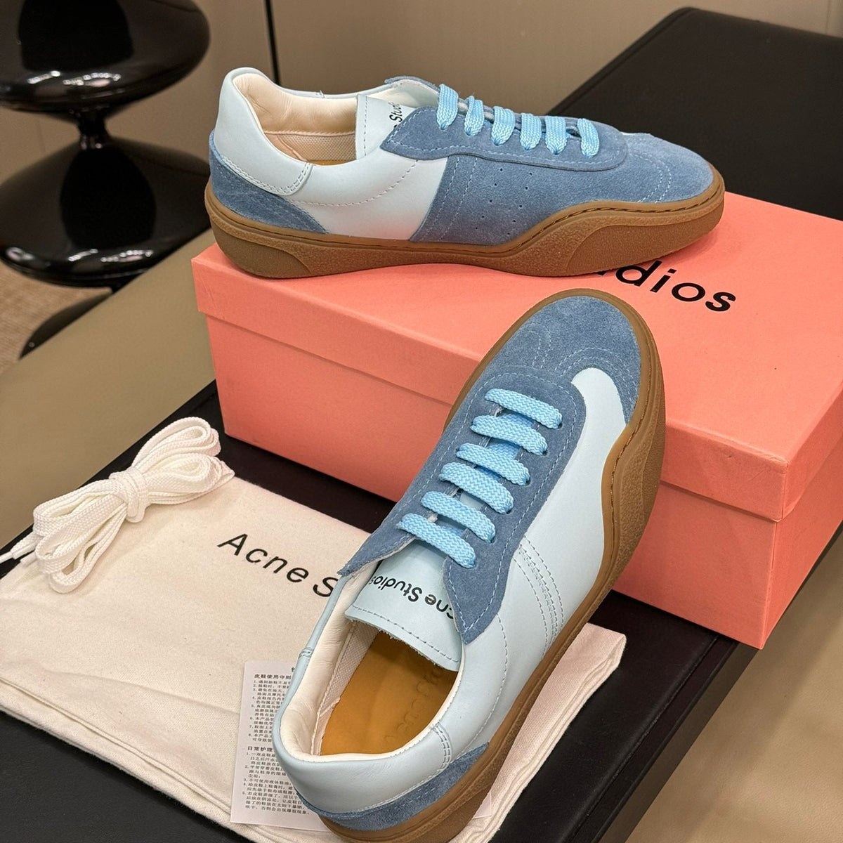 ACNE TRAINERS