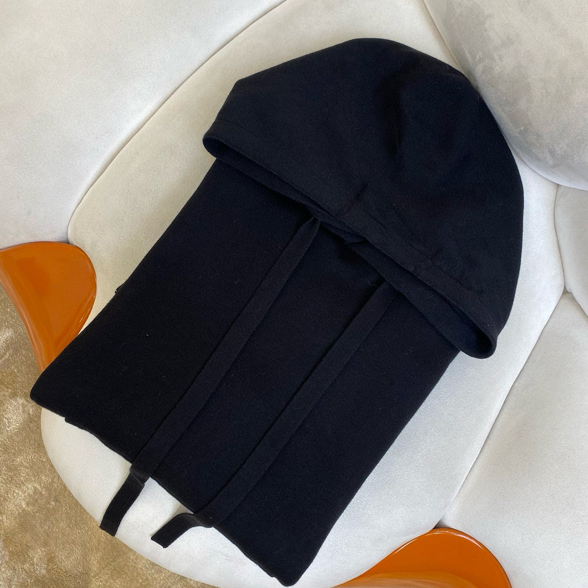 LOU HOODIE