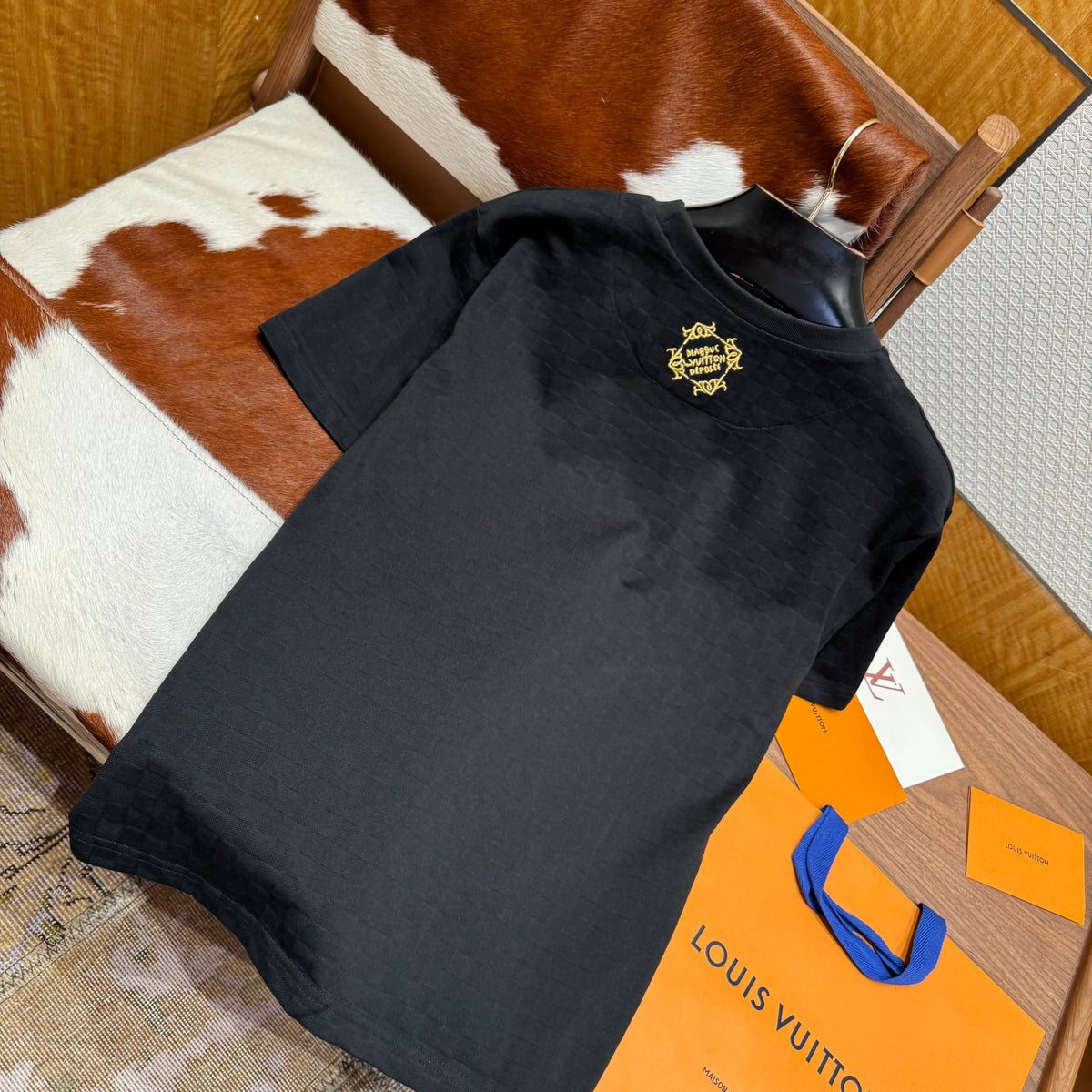 LOU T-SHIRT